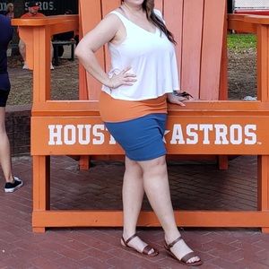 🍉 5 for $25 Sale! 🍉 LuLaRoe Orange/Navy Cassie Large